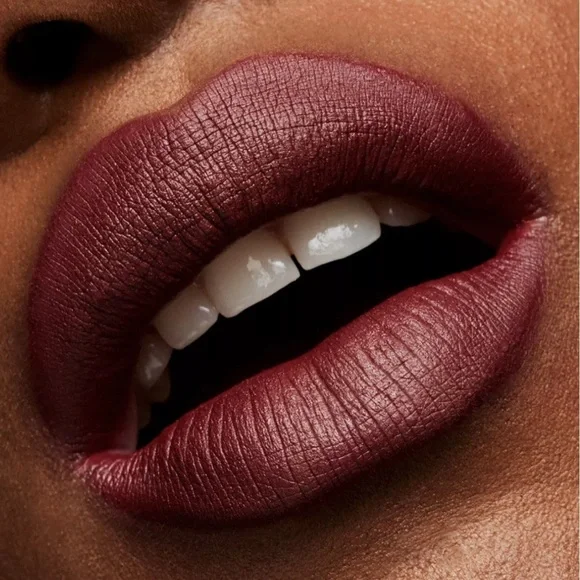 MAC MACximal Lipstick in DIVA - Deep Burgundy NIB - Picture 5 of 6